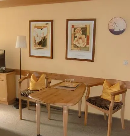 招待所 Gastezimmer 3*