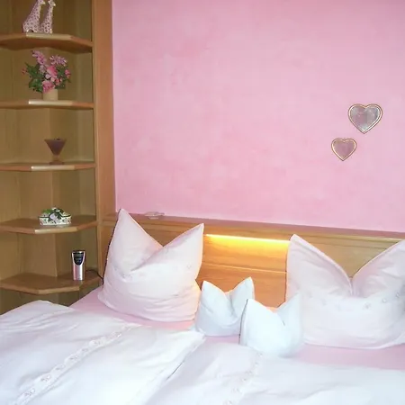招待所 Gastezimmer 鲁波尔丁